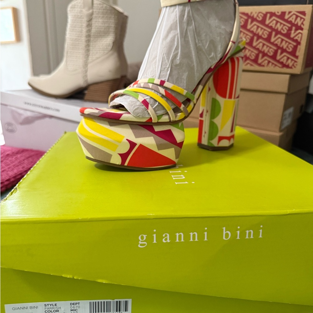 Gianni Bini Colorful Geometric Platform Heels— Brand New